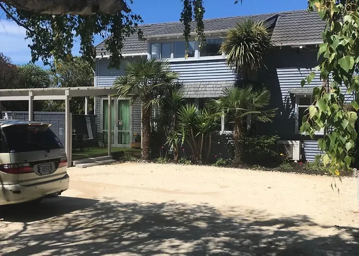 Sandy Feet Lodge